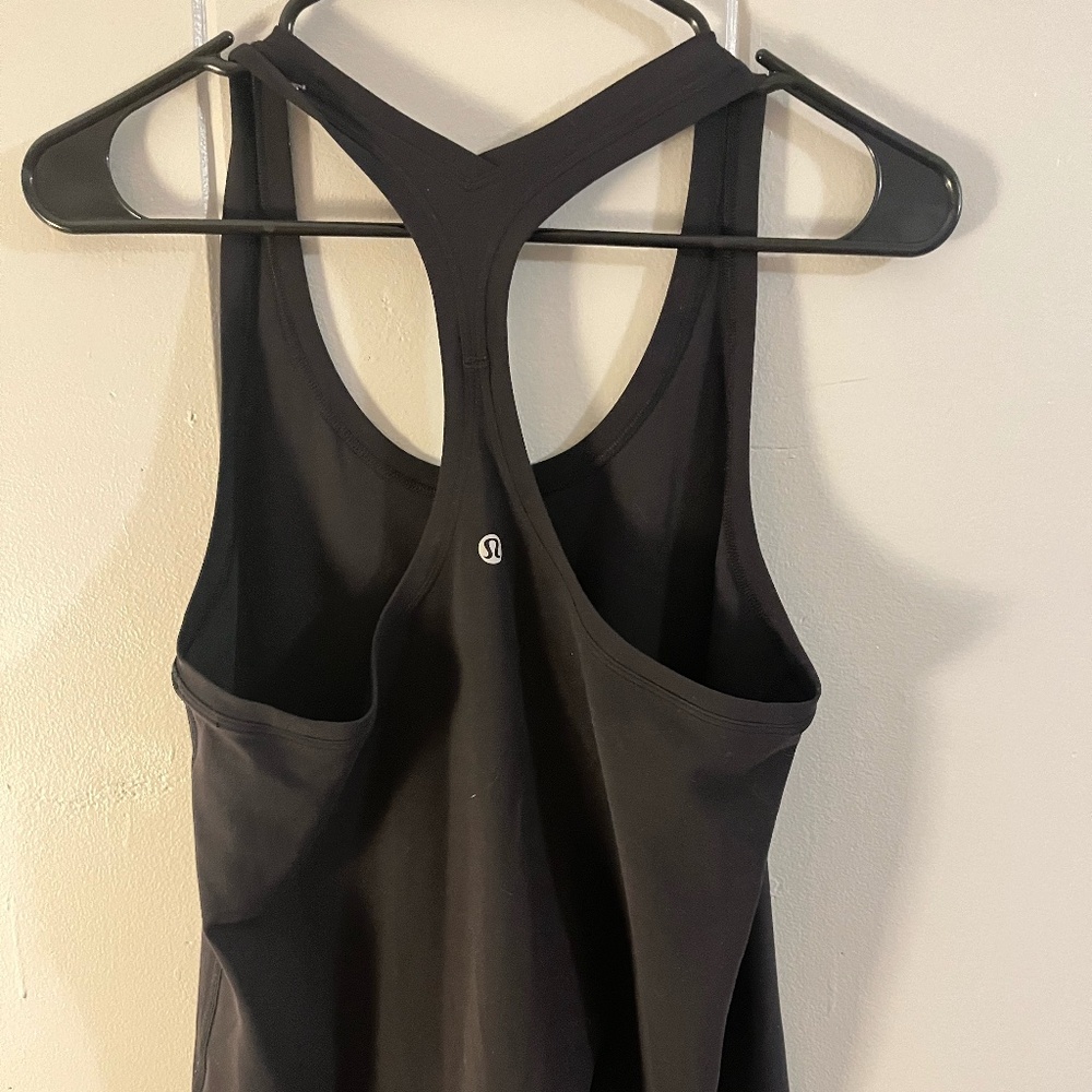 LULULEMON TANK